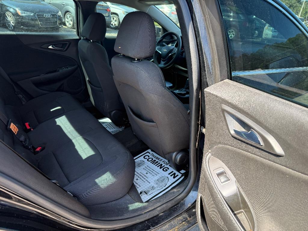 2017 Chevrolet Malibu - $2,699