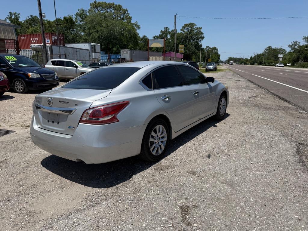 2013 Nissan Altima 2.5 photo