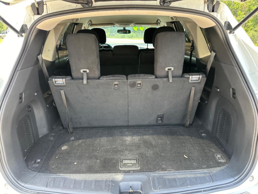 2016 Nissan Pathfinder Platinum photo