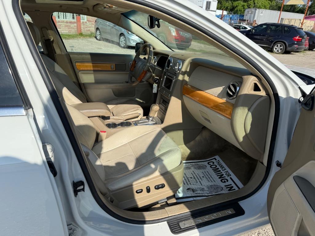 2008 Lincoln MKZ photo