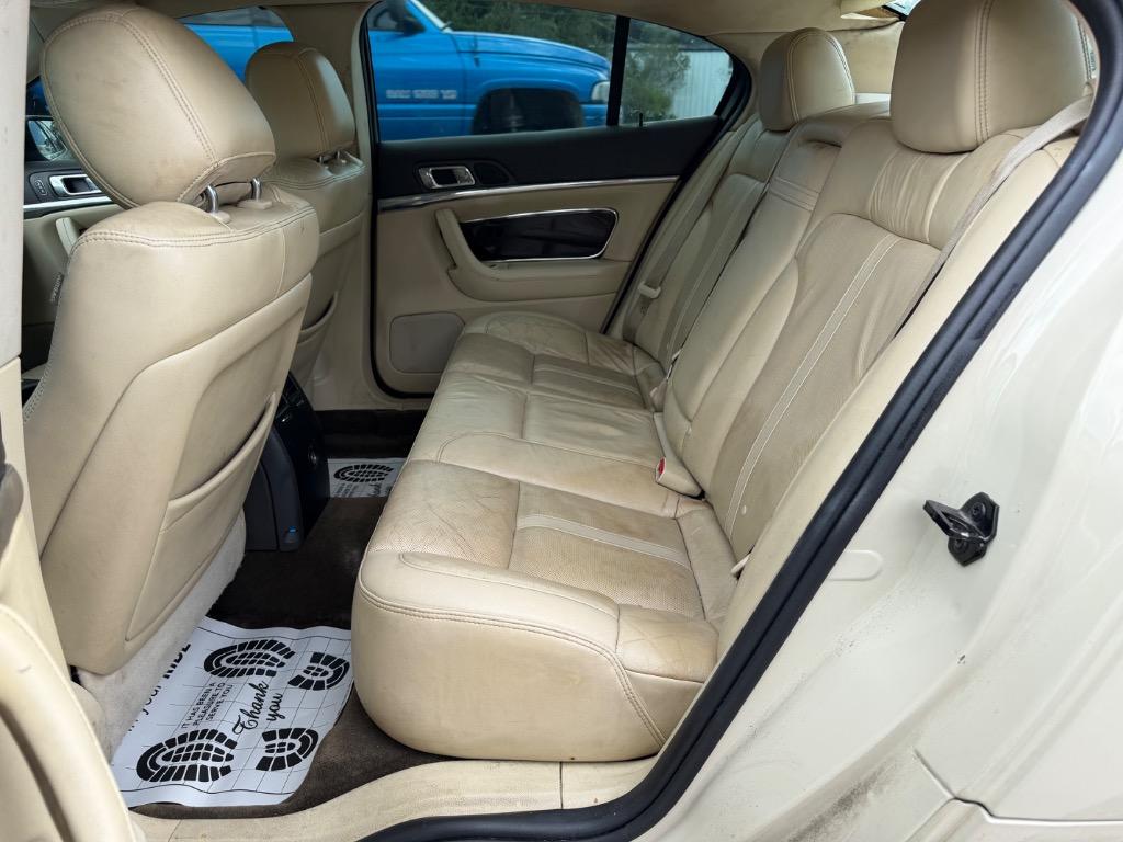 2014 Lincoln MKS - $2,799