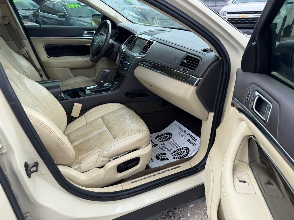 2014 Lincoln MKS - $2,799