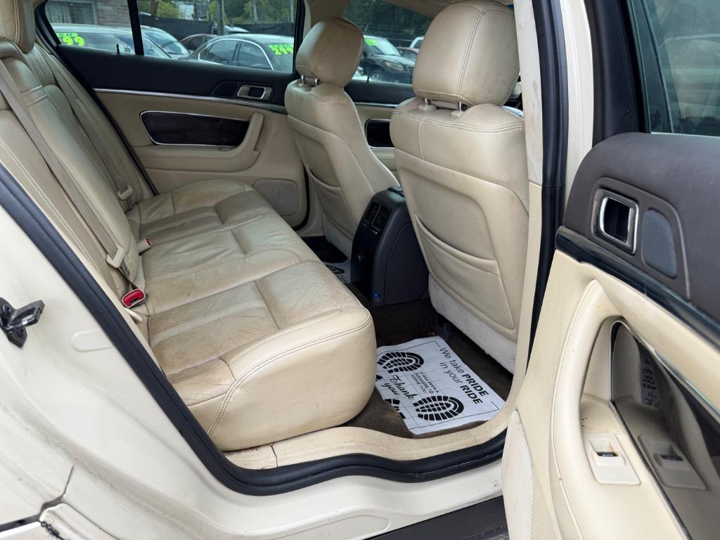 2014 Lincoln MKS - $2,799