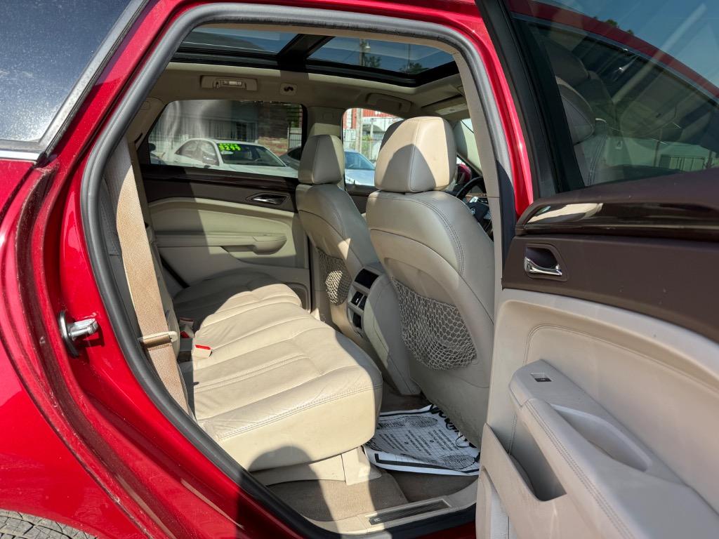2010 Cadillac SRX Luxury Collection photo