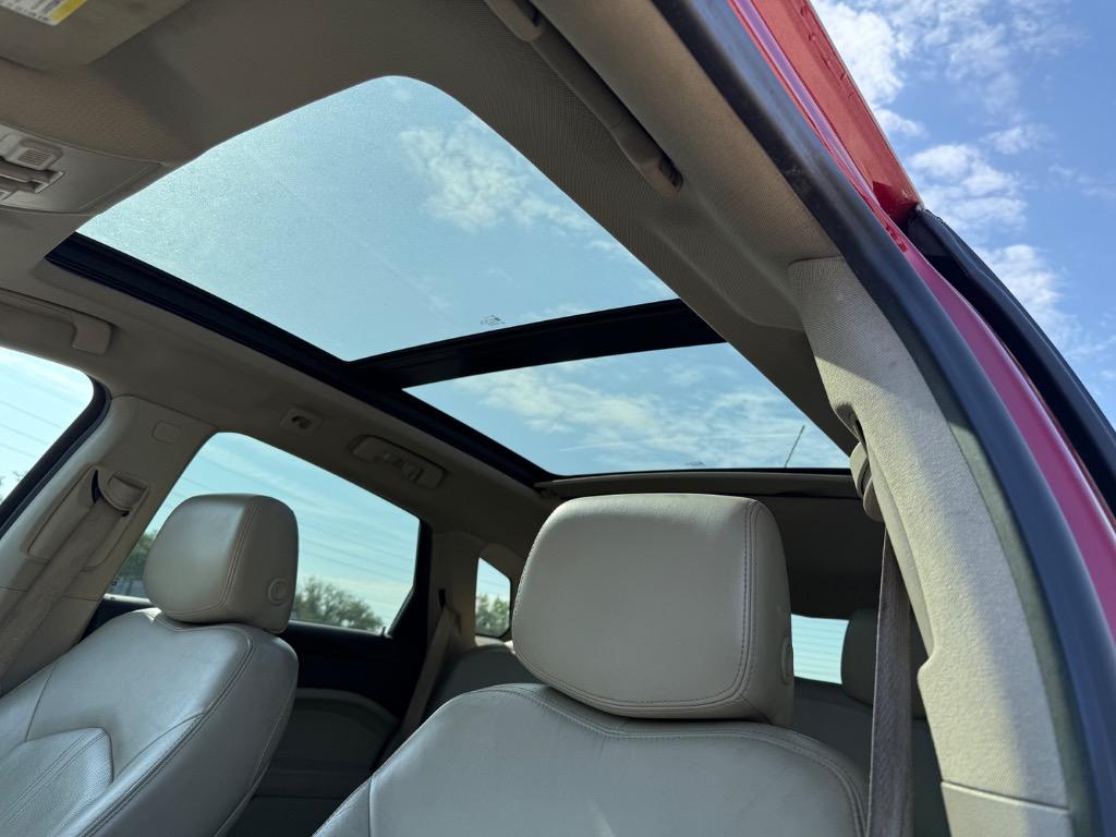 2010 Cadillac SRX Luxury Collection photo