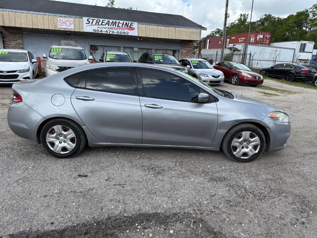 2016 Dodge Dart SE photo