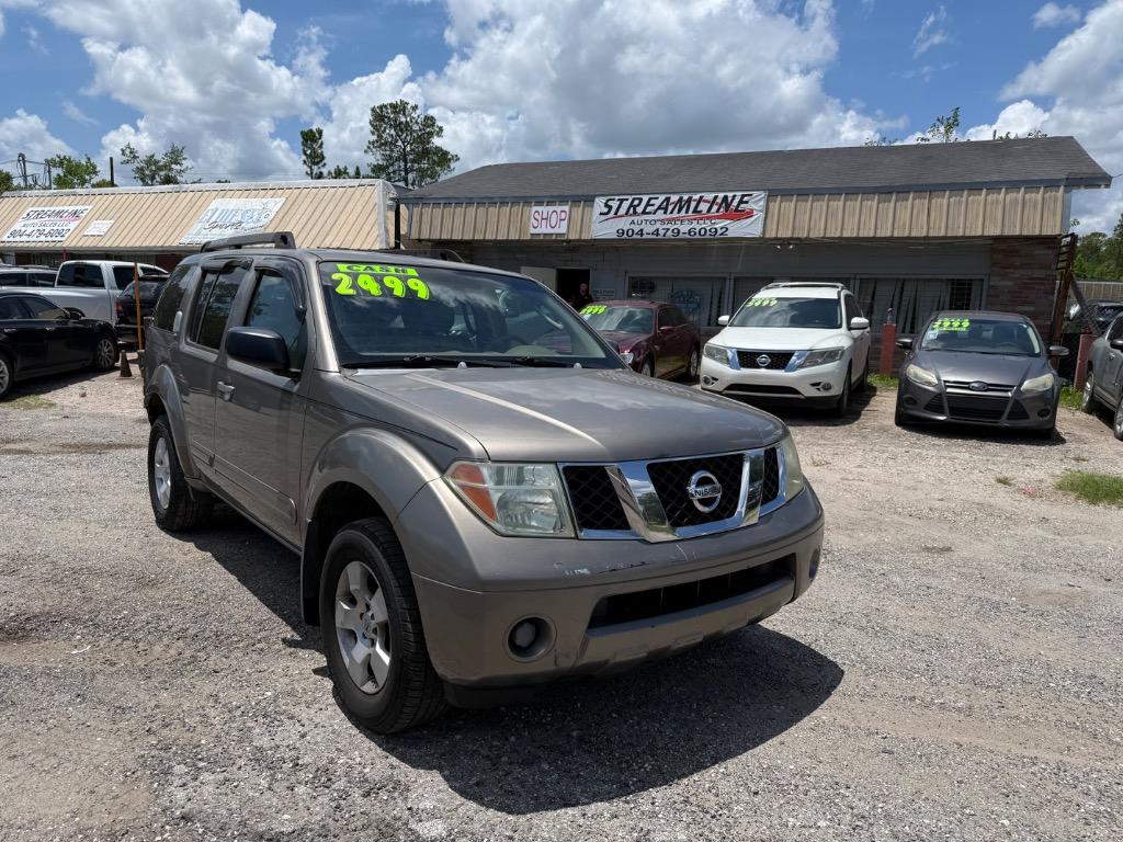 2006 Nissan Pathfinder LE