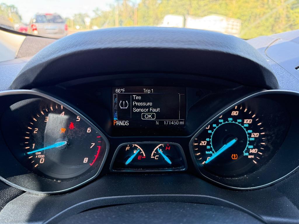 2015 Ford Escape - $3,799