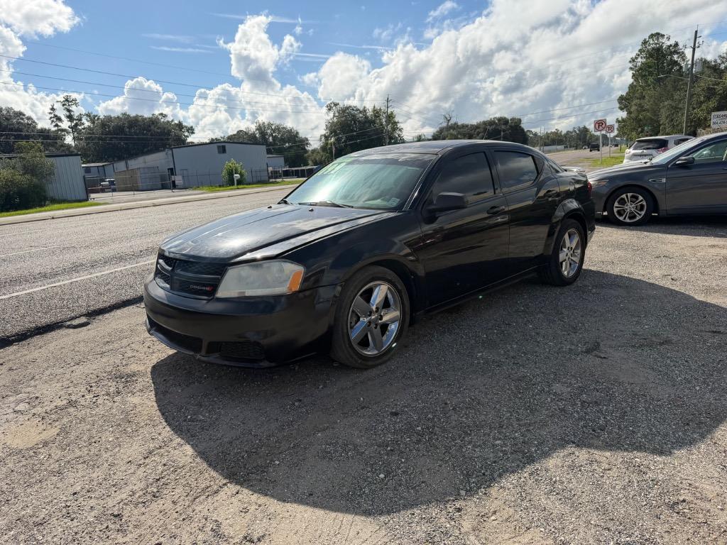 2013 Dodge Avenger - $2,199