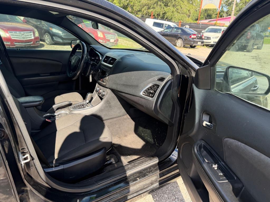 2013 Dodge Avenger - $2,199