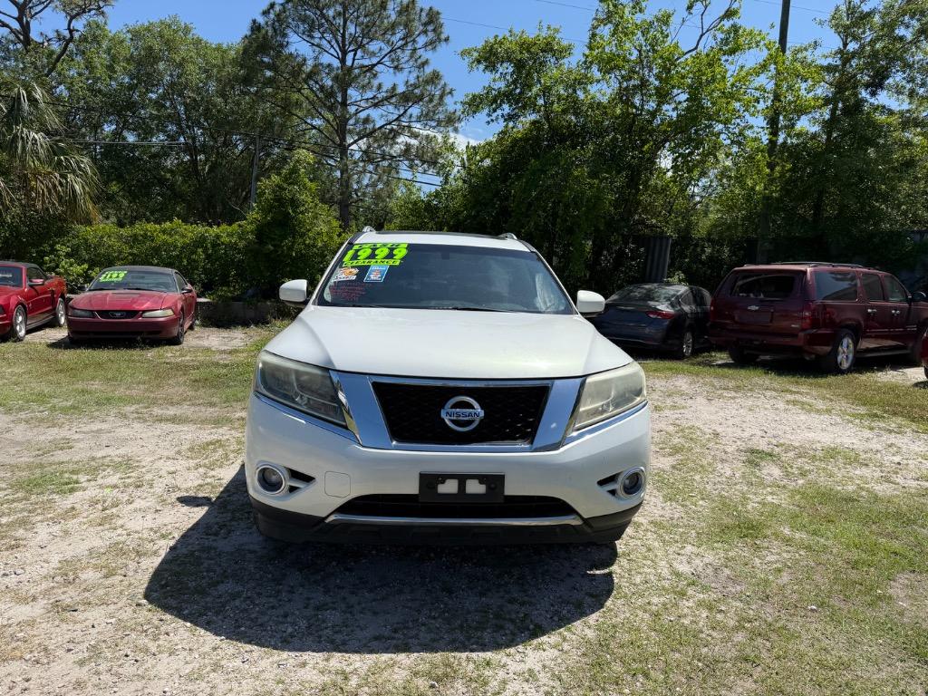 2014 Nissan Pathfinder S photo