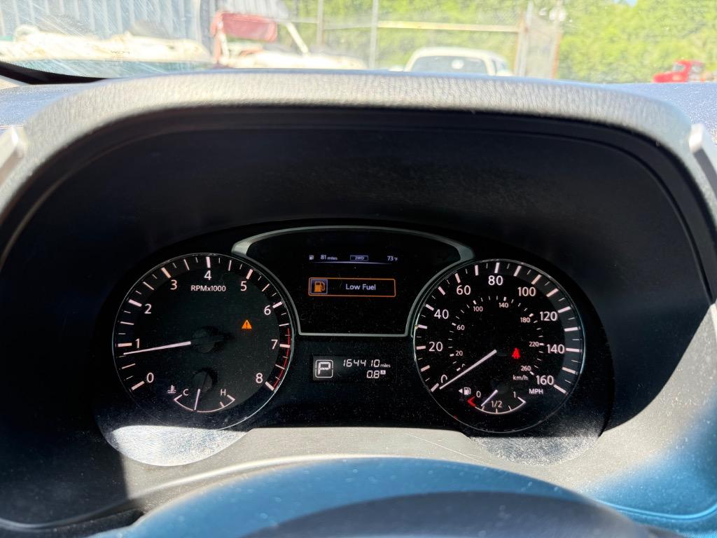 2014 Nissan Pathfinder S photo