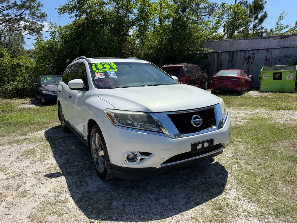 2014 Nissan Pathfinder S photo