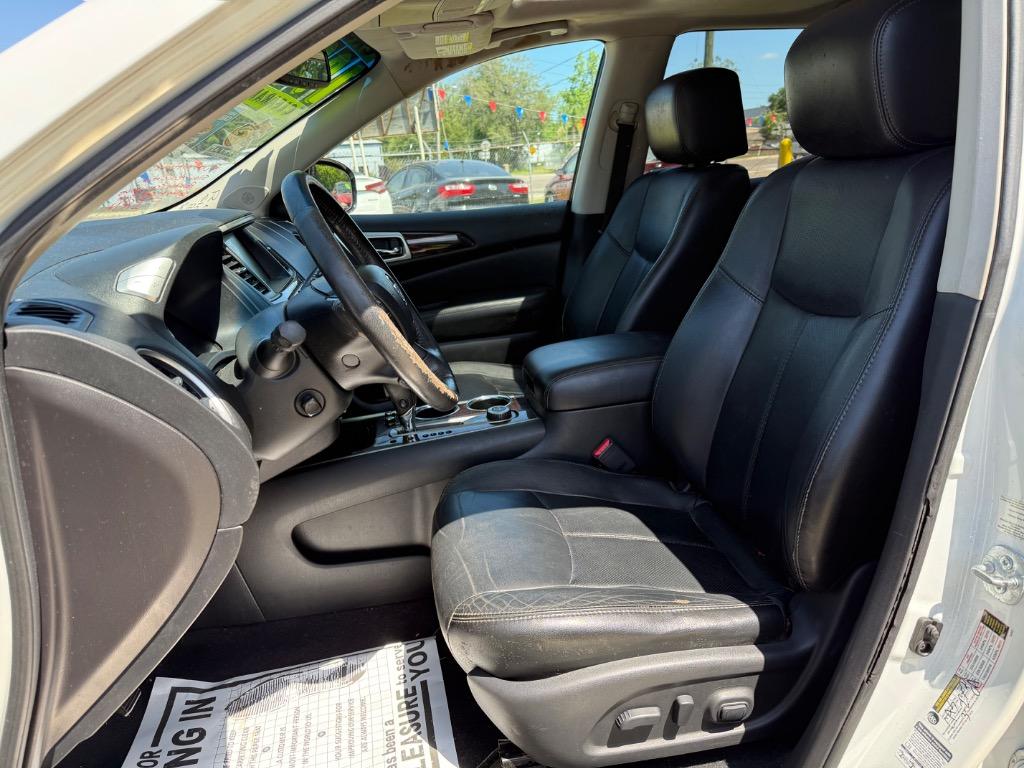2014 Nissan Pathfinder S photo