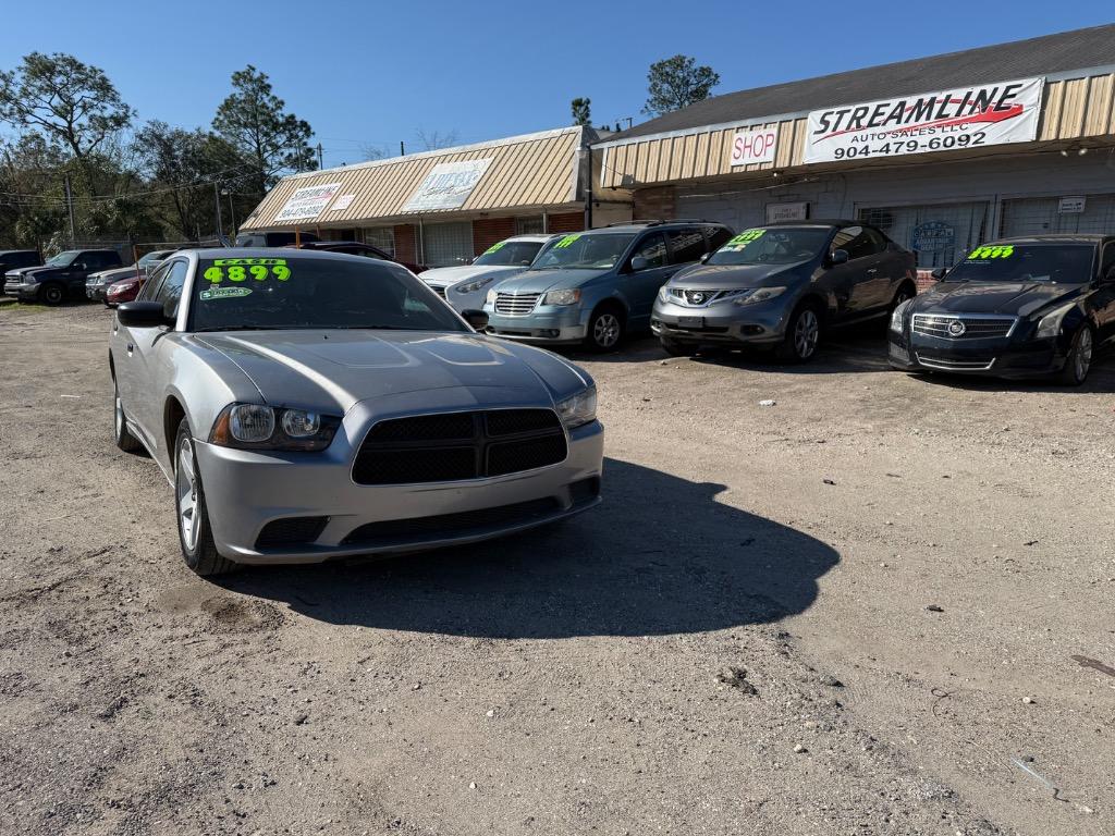 2013 Dodge Charger SE photo