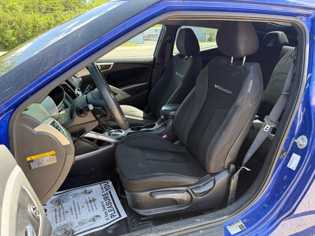 2013 Hyundai Veloster photo