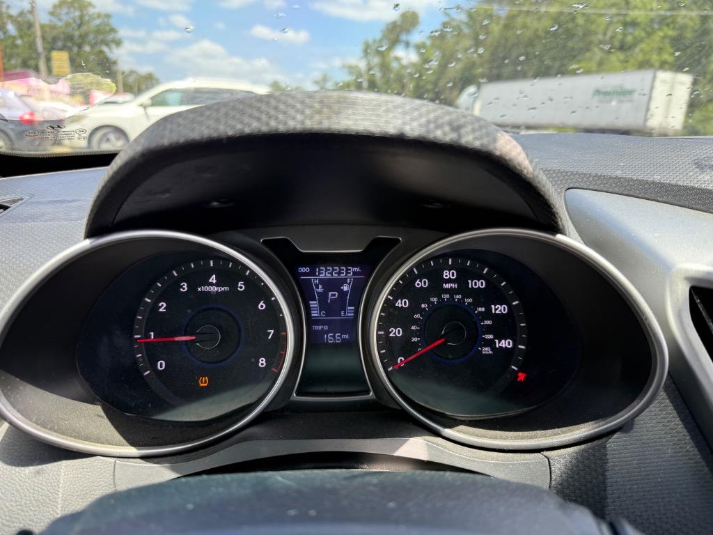 2013 Hyundai Veloster photo