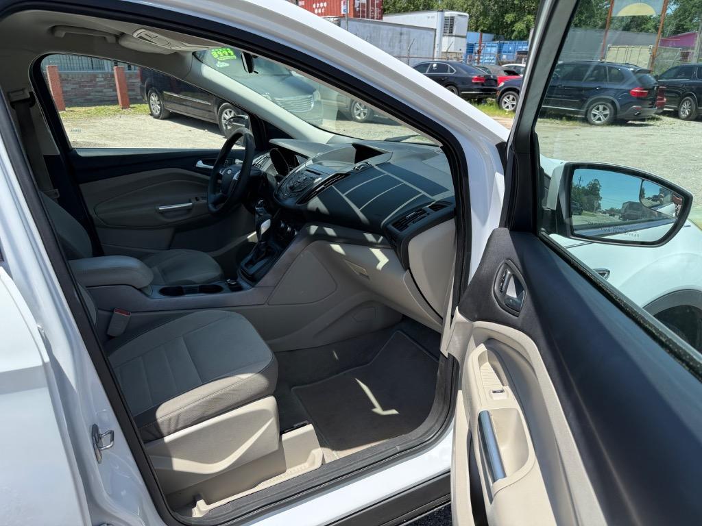 2014 Ford Escape SE photo