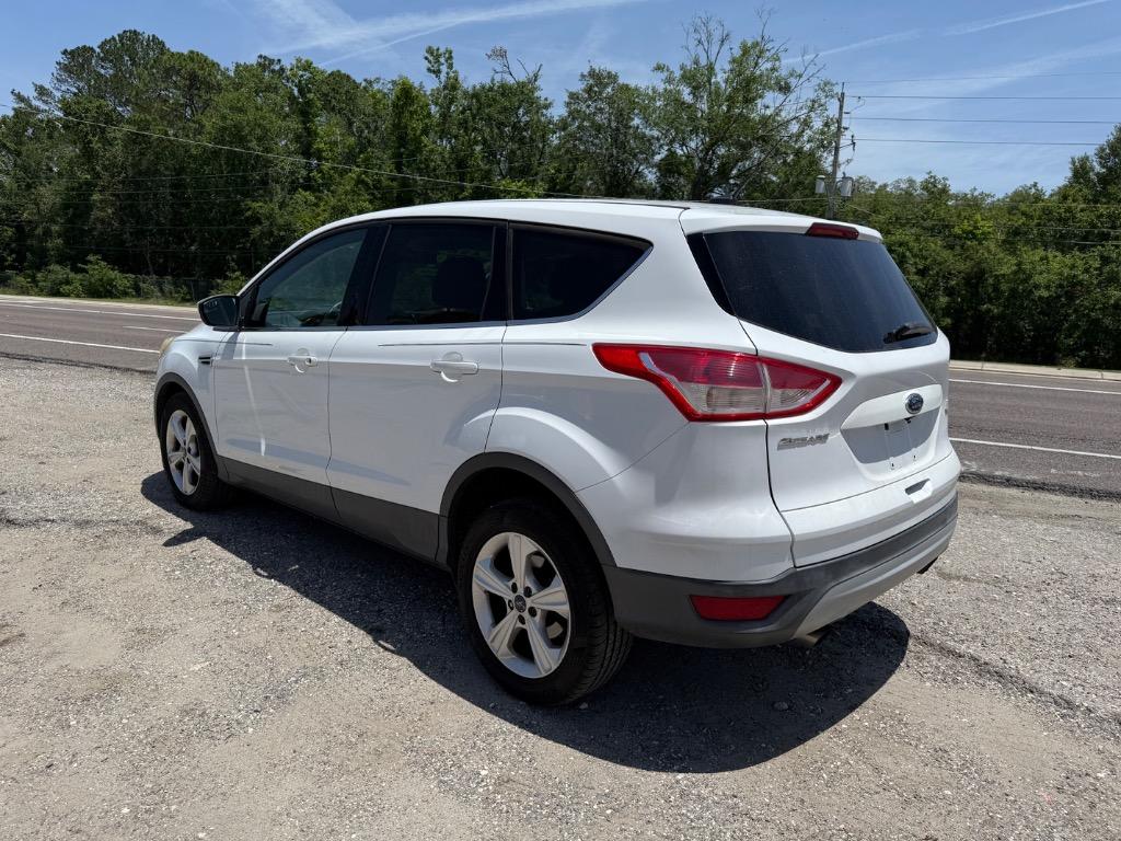 2014 Ford Escape SE photo