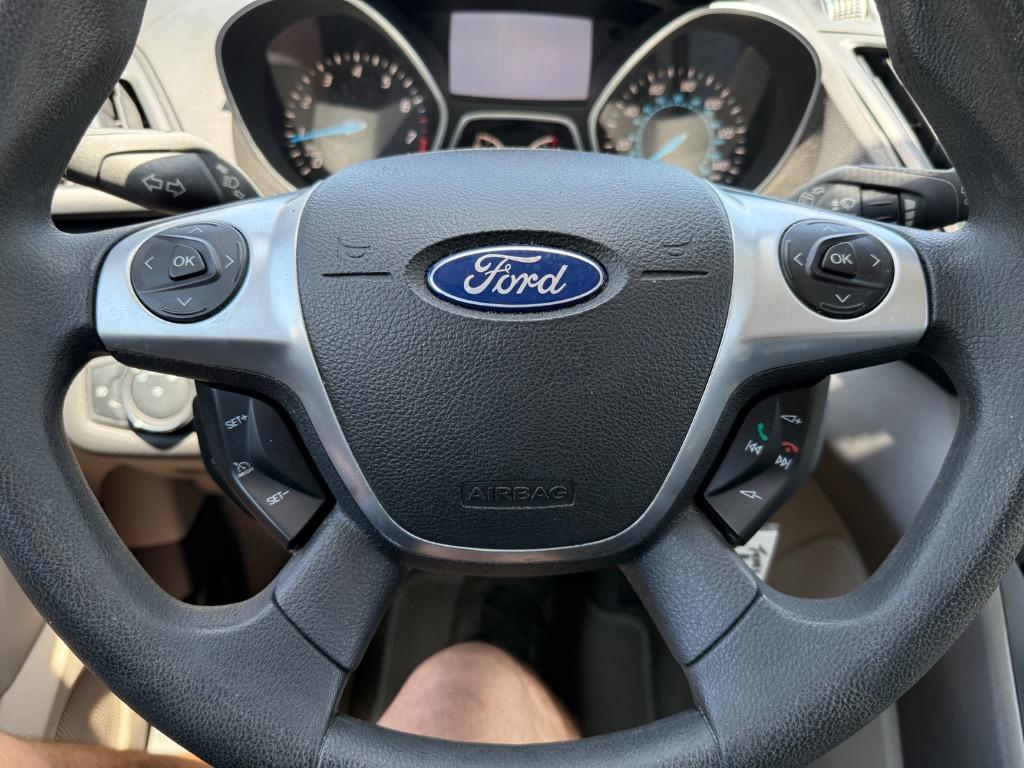 2014 Ford Escape SE photo
