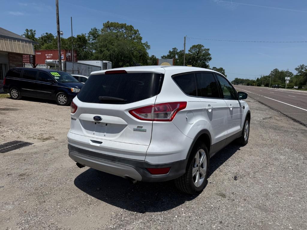2014 Ford Escape SE photo