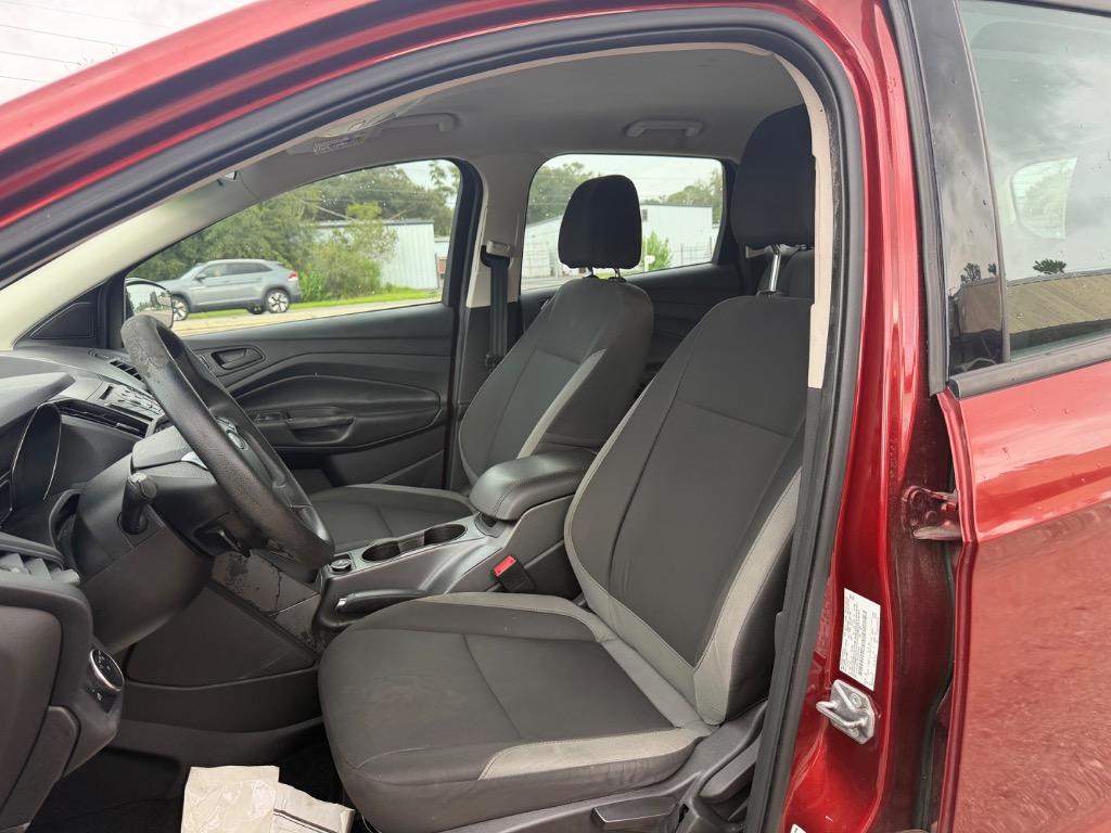 2015 Ford Escape - $2,499