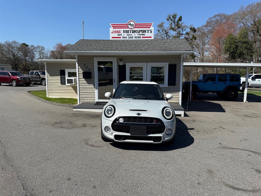 2019 MINI Cooper S photo