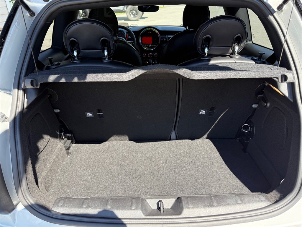 2019 MINI Cooper S photo