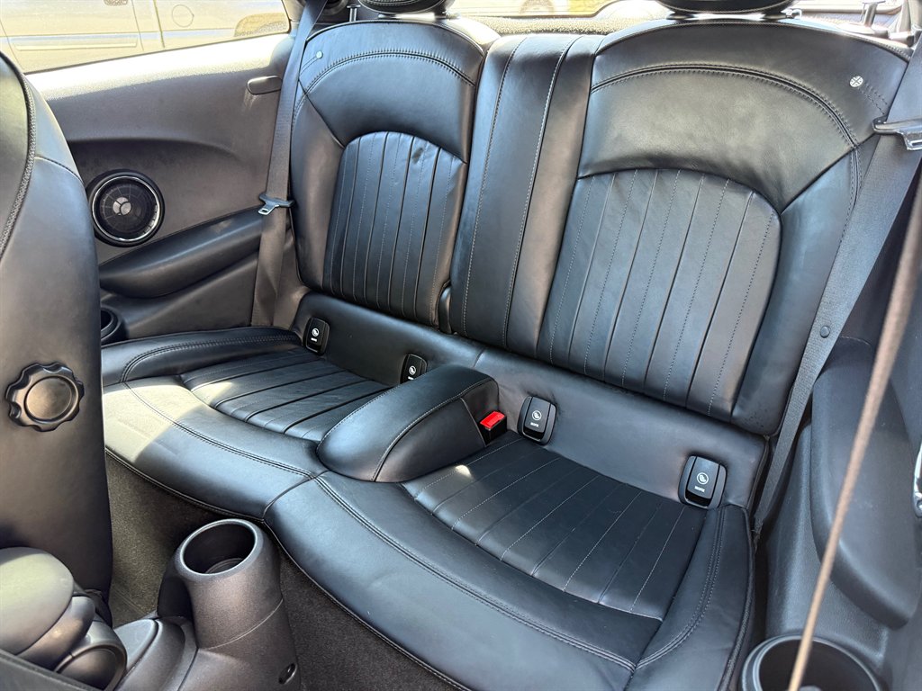2019 MINI Cooper S photo