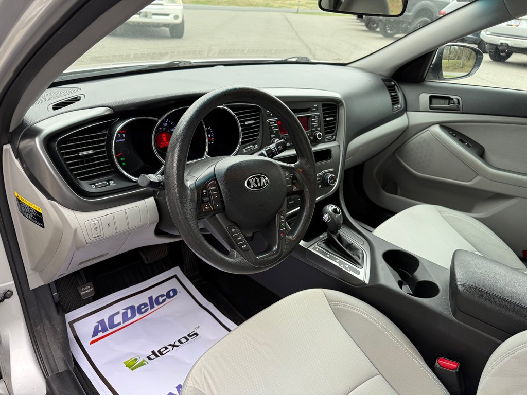 2013 Kia Optima LX photo