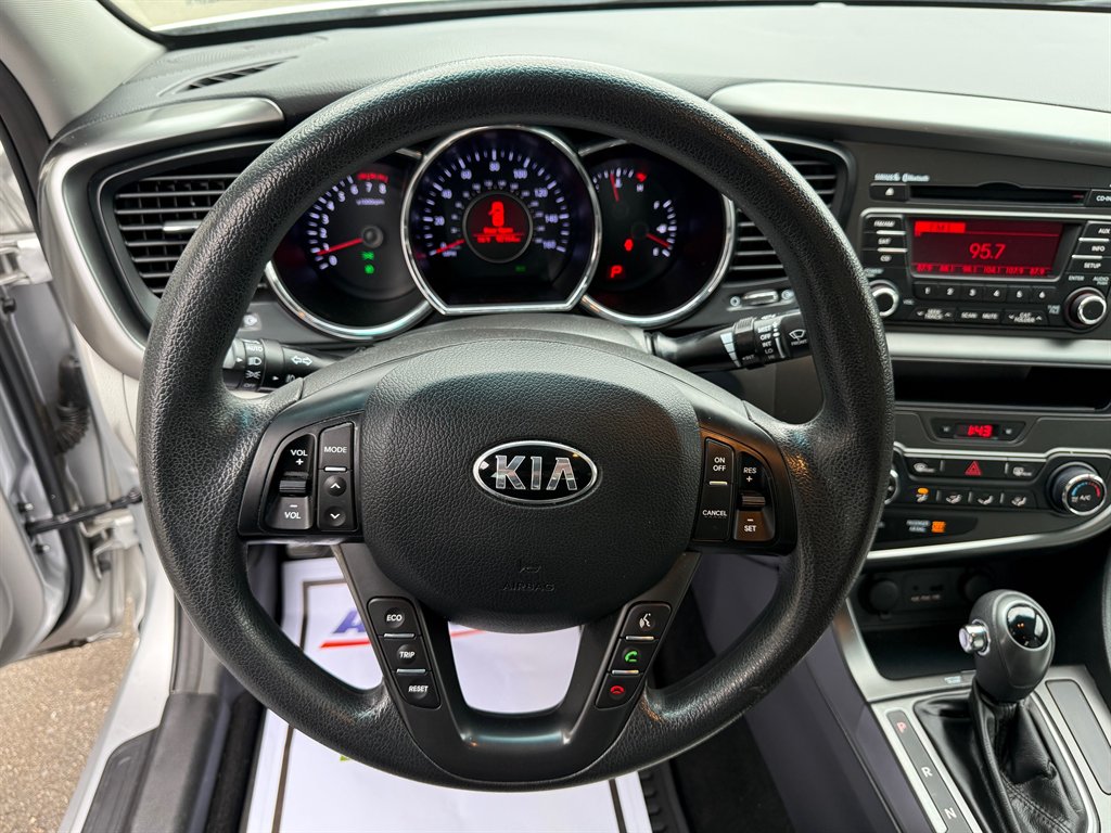 2013 Kia Optima LX photo