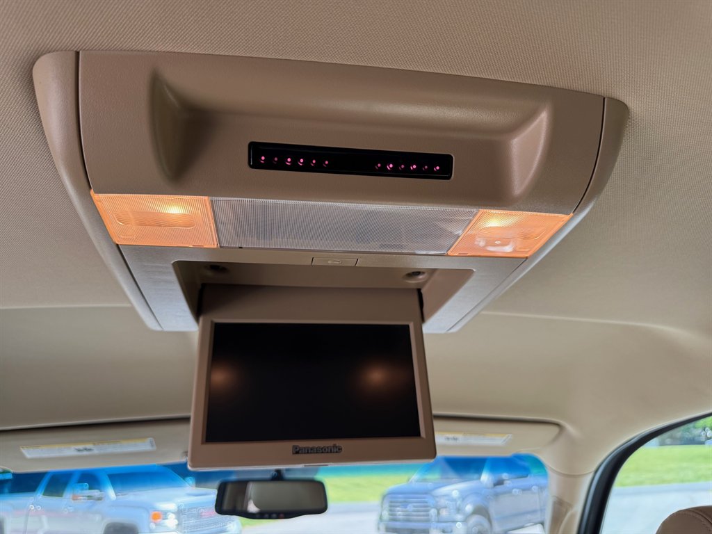 2013 GMC Yukon SLT photo