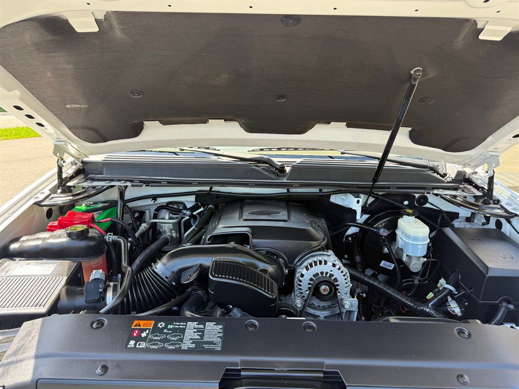 2013 GMC Yukon SLT photo