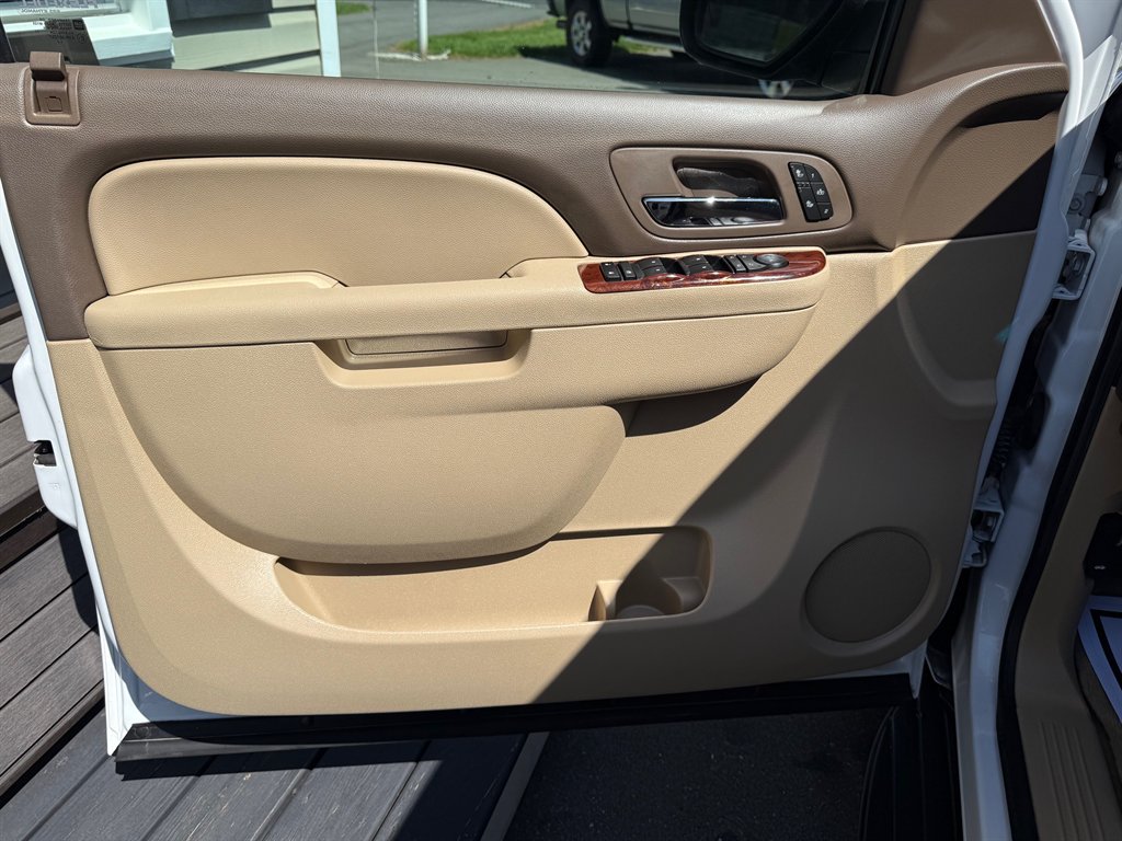 2013 GMC Yukon SLT photo