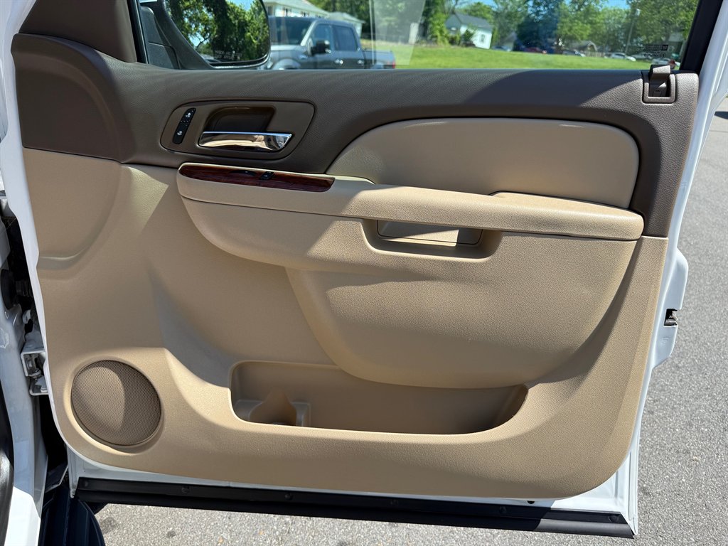2013 GMC Yukon SLT photo