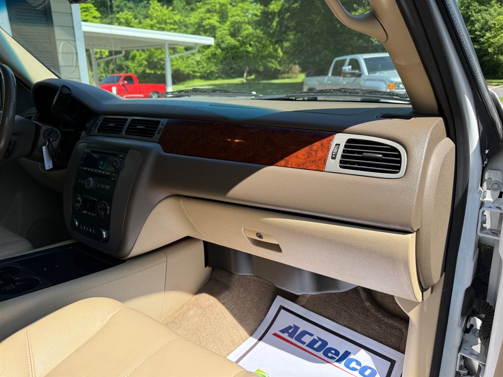 2013 GMC Yukon SLT photo