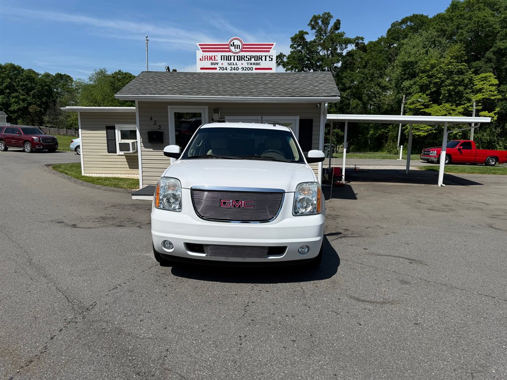 2013 GMC Yukon SLT photo