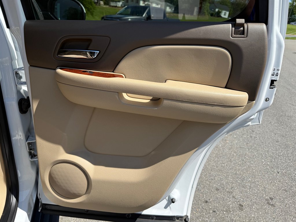 2013 GMC Yukon SLT photo
