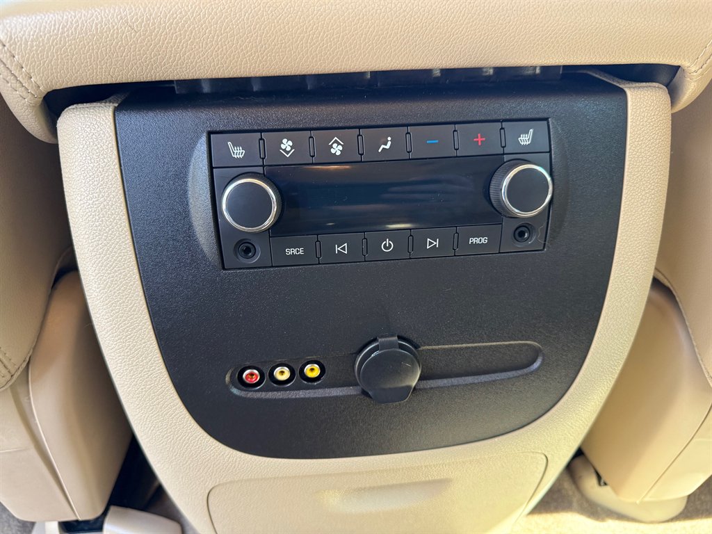 2013 GMC Yukon SLT photo