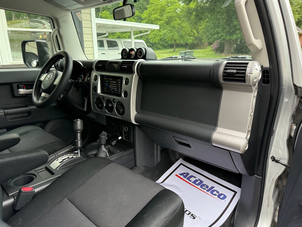 2008 Toyota FJ Cruiser photo
