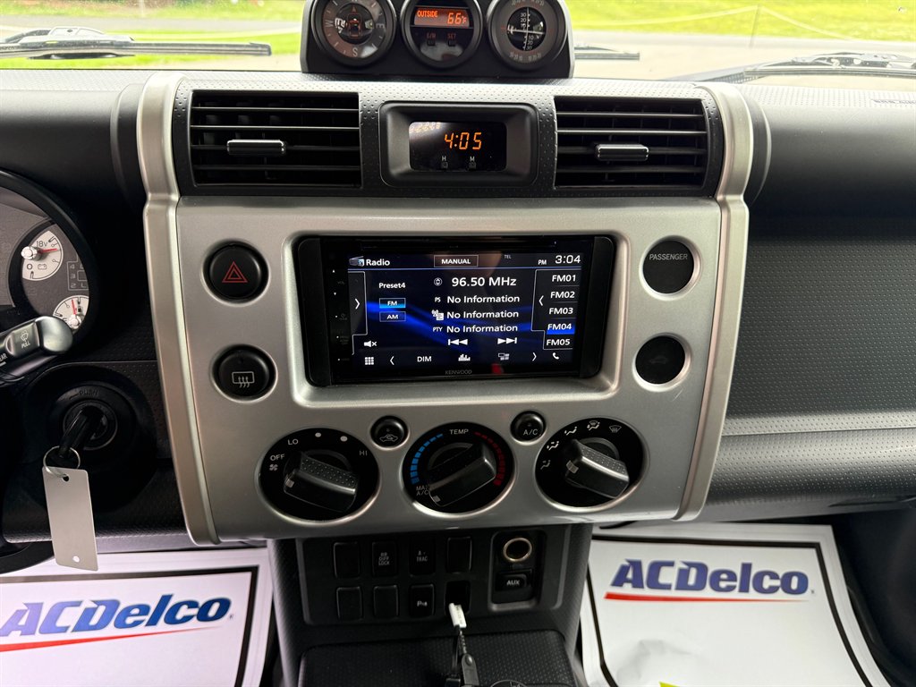 2008 Toyota FJ Cruiser photo