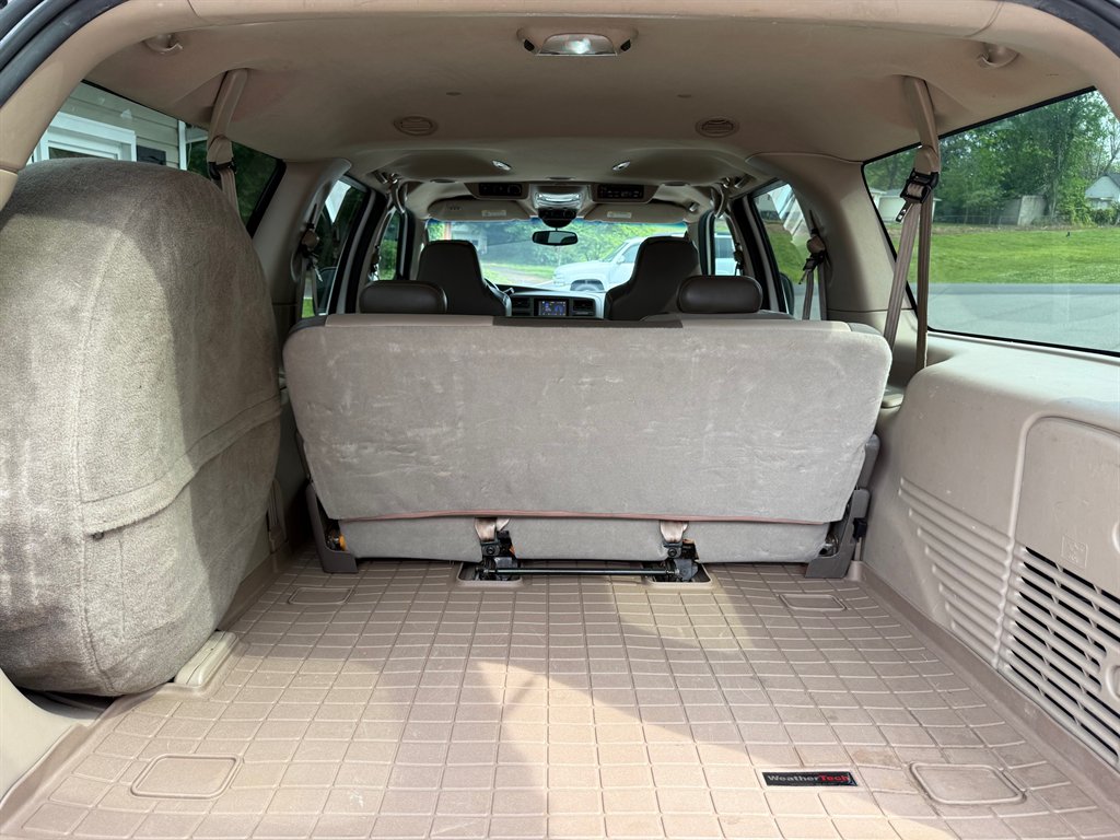 2003 Ford Excursion Eddie Bauer photo