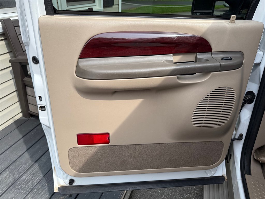2003 Ford Excursion Eddie Bauer photo