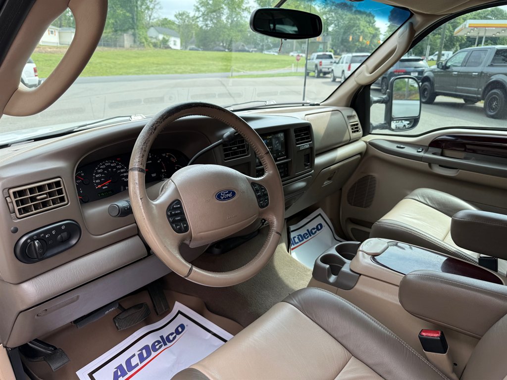 2003 Ford Excursion Eddie Bauer photo