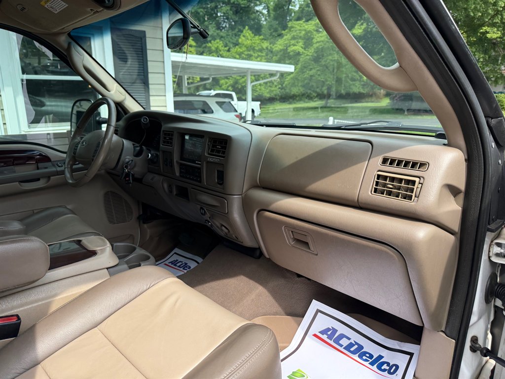 2003 Ford Excursion Eddie Bauer photo