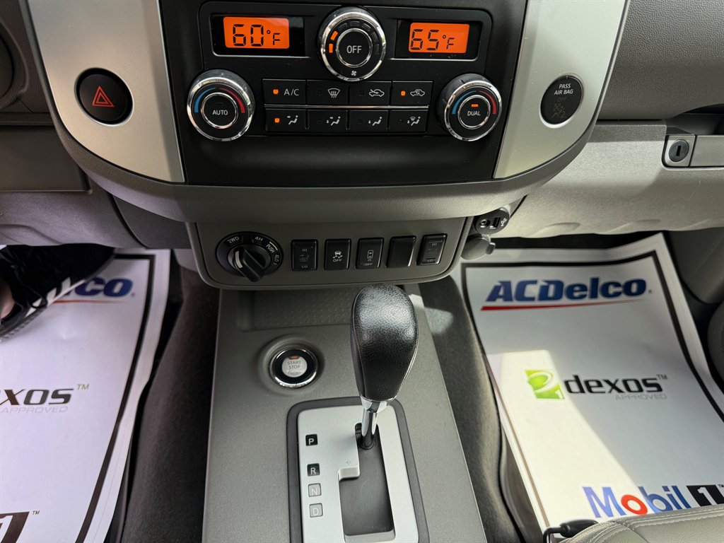 2021 Nissan Frontier SV Midnight photo