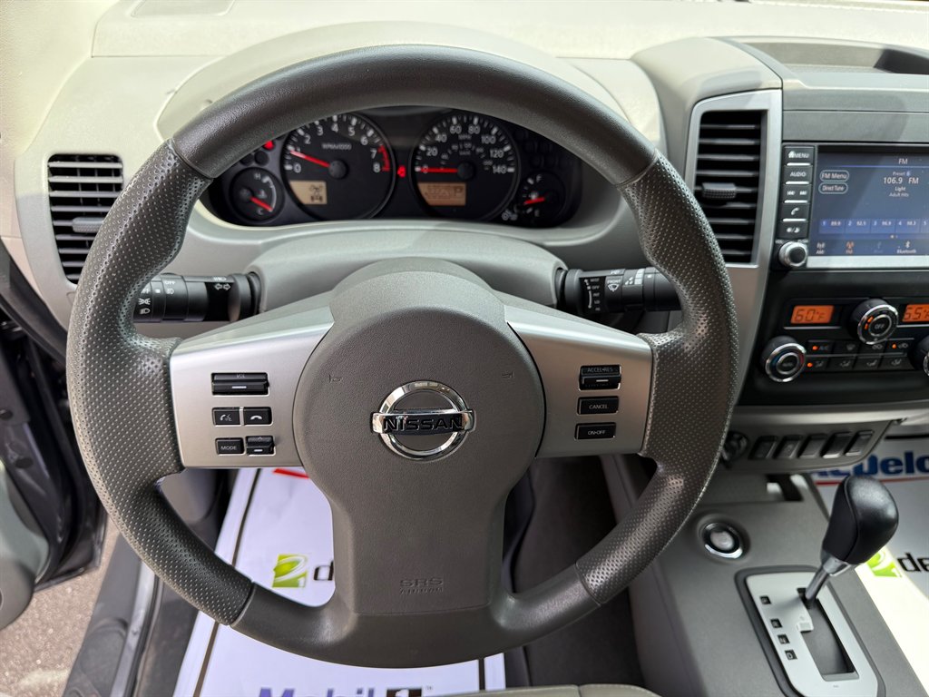 2021 Nissan Frontier SV Midnight photo