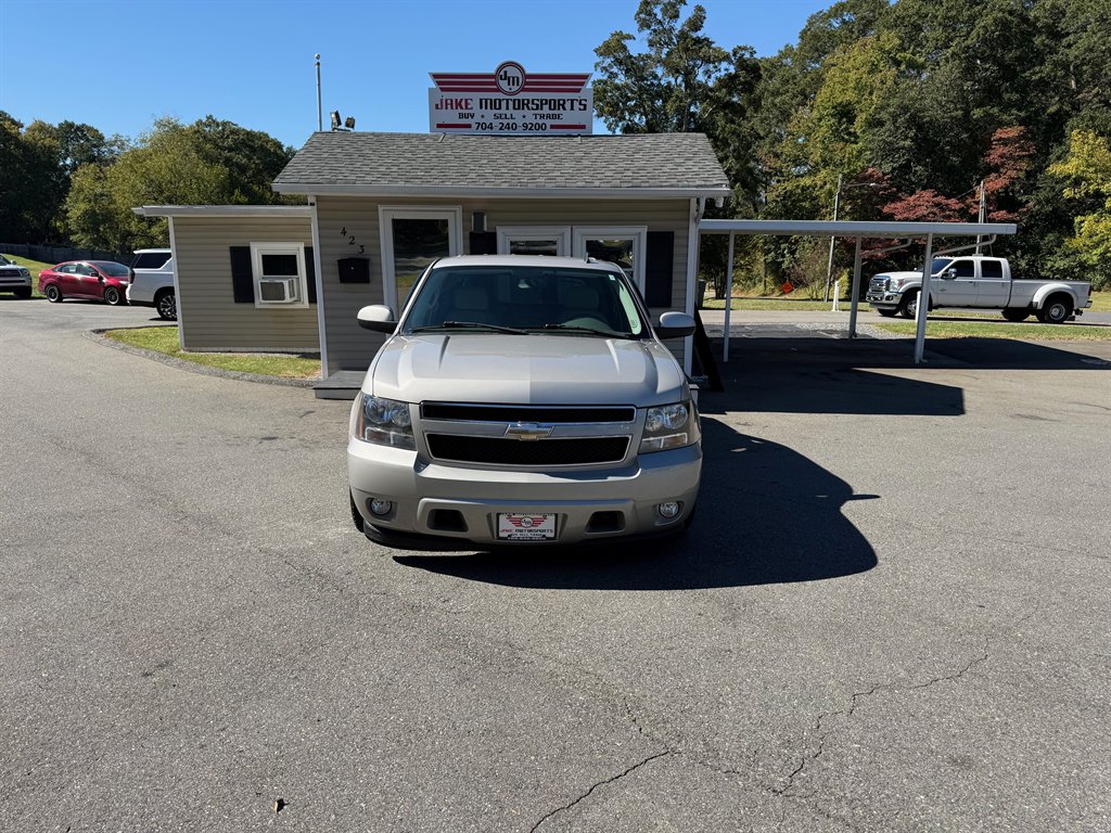 2008 Chevrolet Avalanche - $16,800