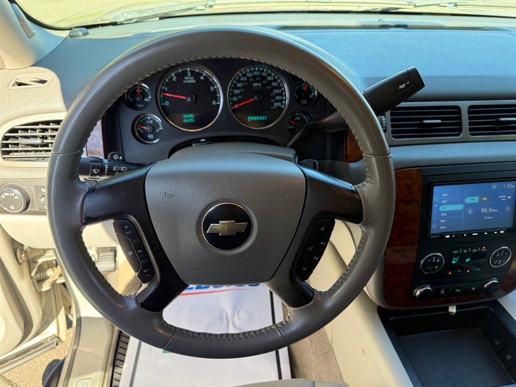 2008 Chevrolet Avalanche - $16,800