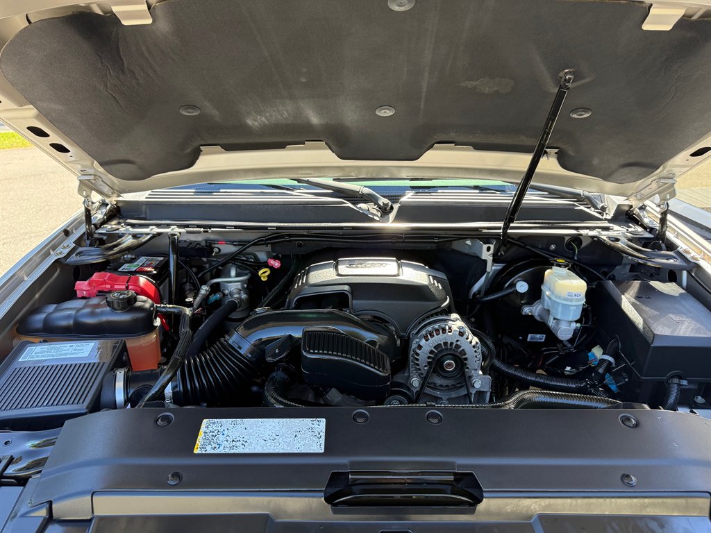 2008 Chevrolet Avalanche - $16,800